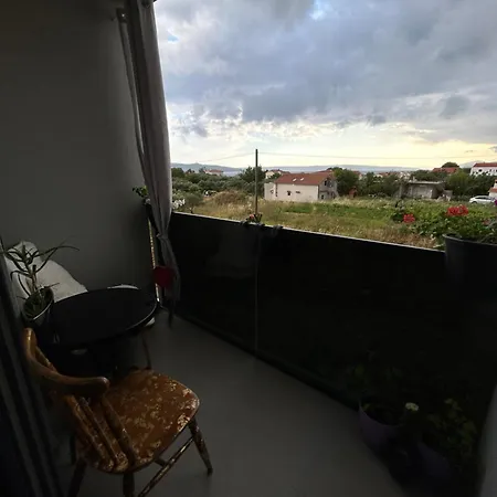 Megi Sea View